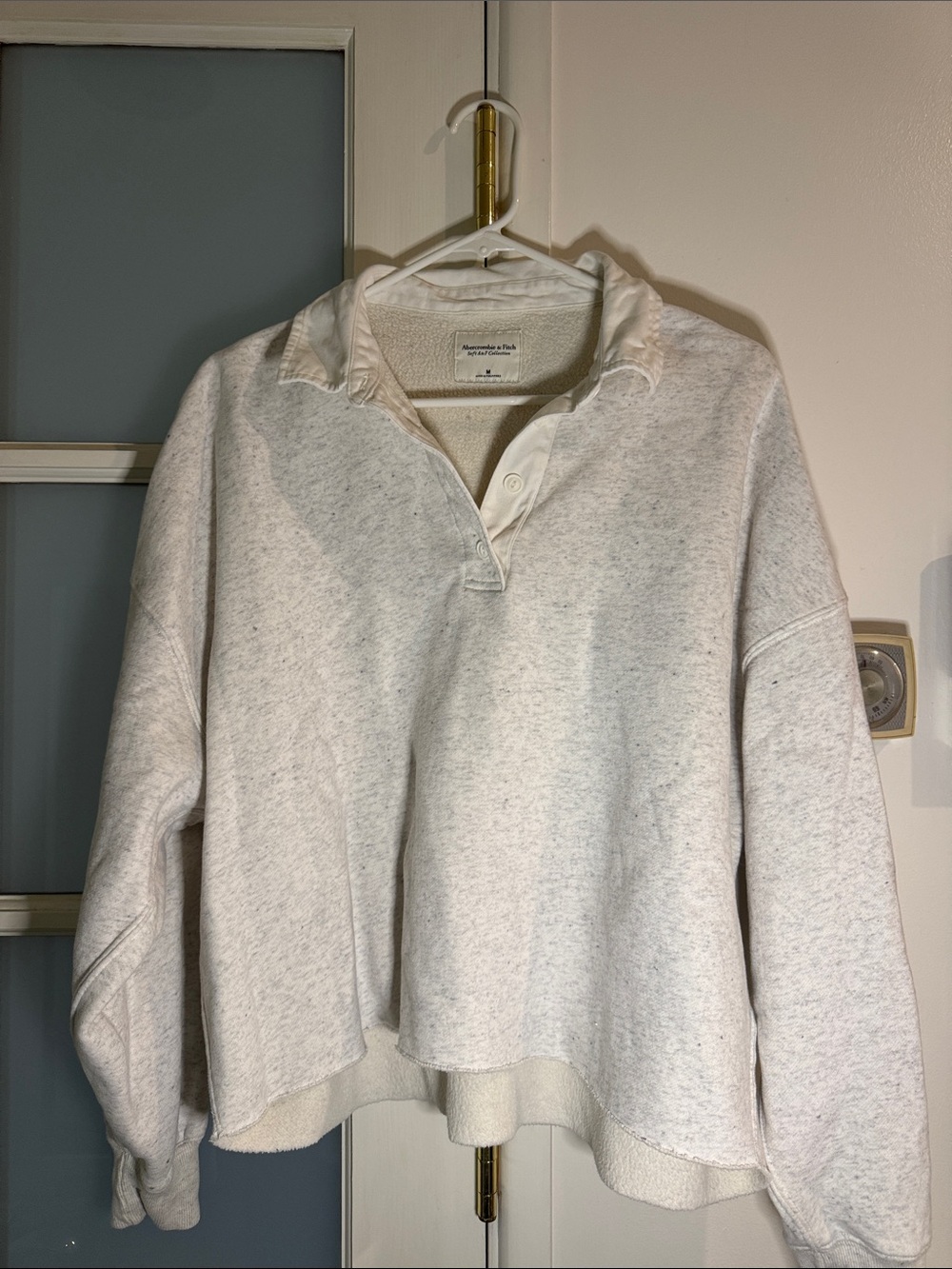 Abercrombie & Fitch Heather Light Gray Collared Pullover